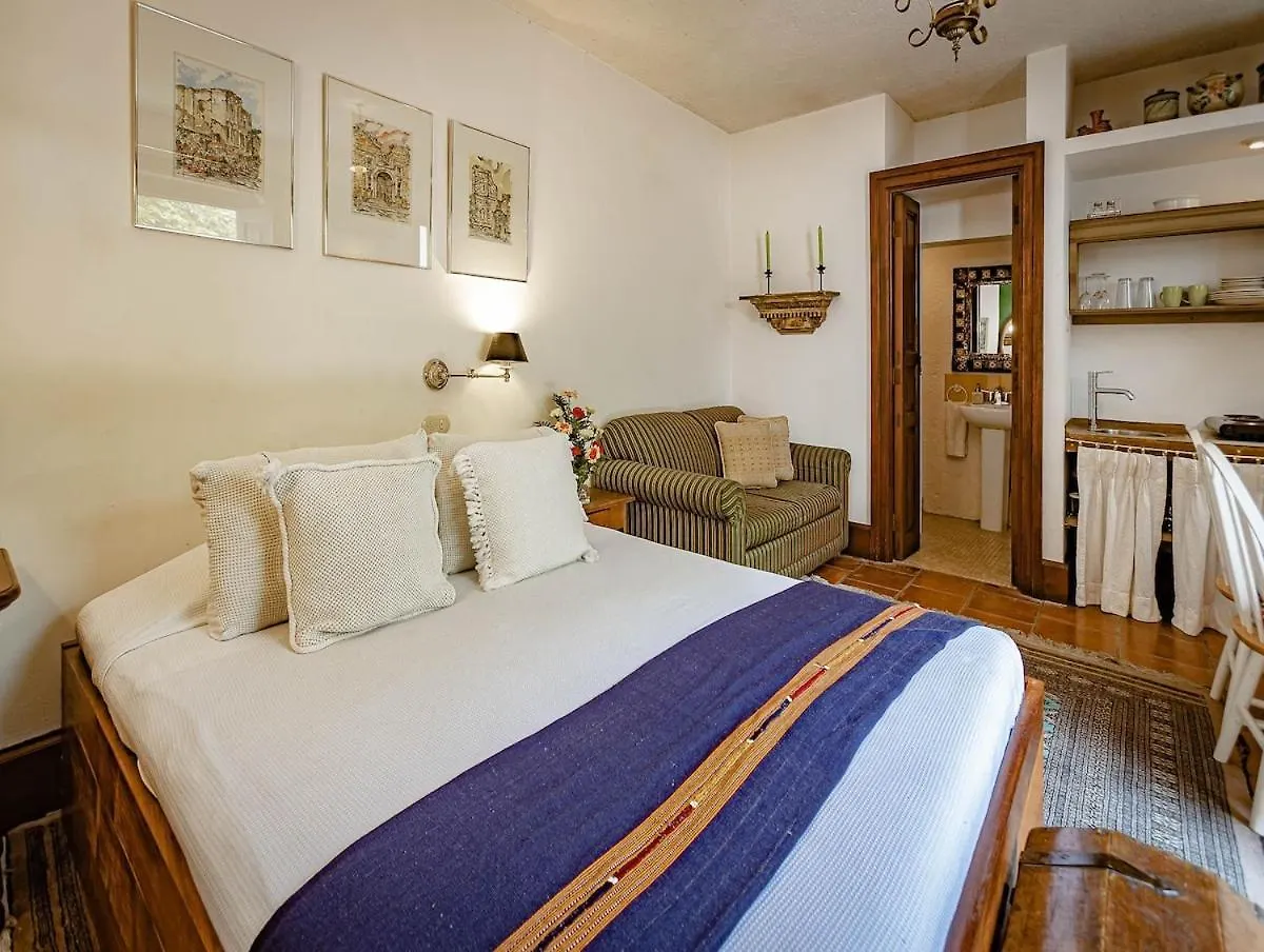 El Solar Apartamentos Antigua