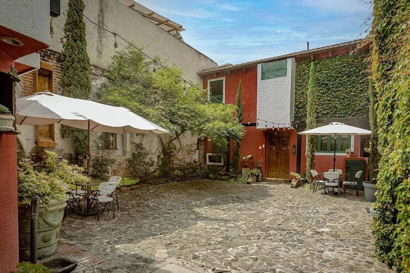 El Solar Apartamentos Antigua